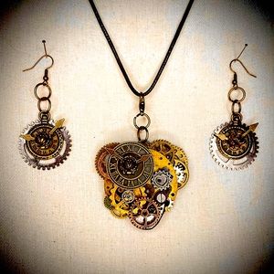 Steampunk matching pendant with earrings